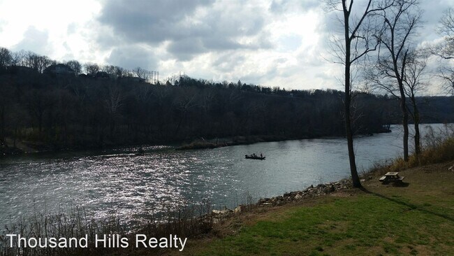 Foto del edificio - 1 br, 1 bath House - 690 Fall Creek Dr. #7