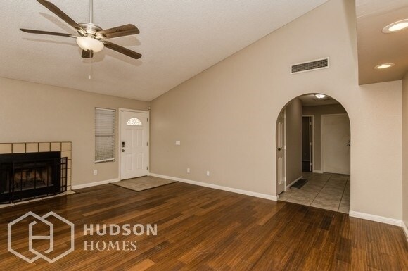 Foto del edificio - NOW AVAILABLE! - 3902 W Denver St, Chandle...