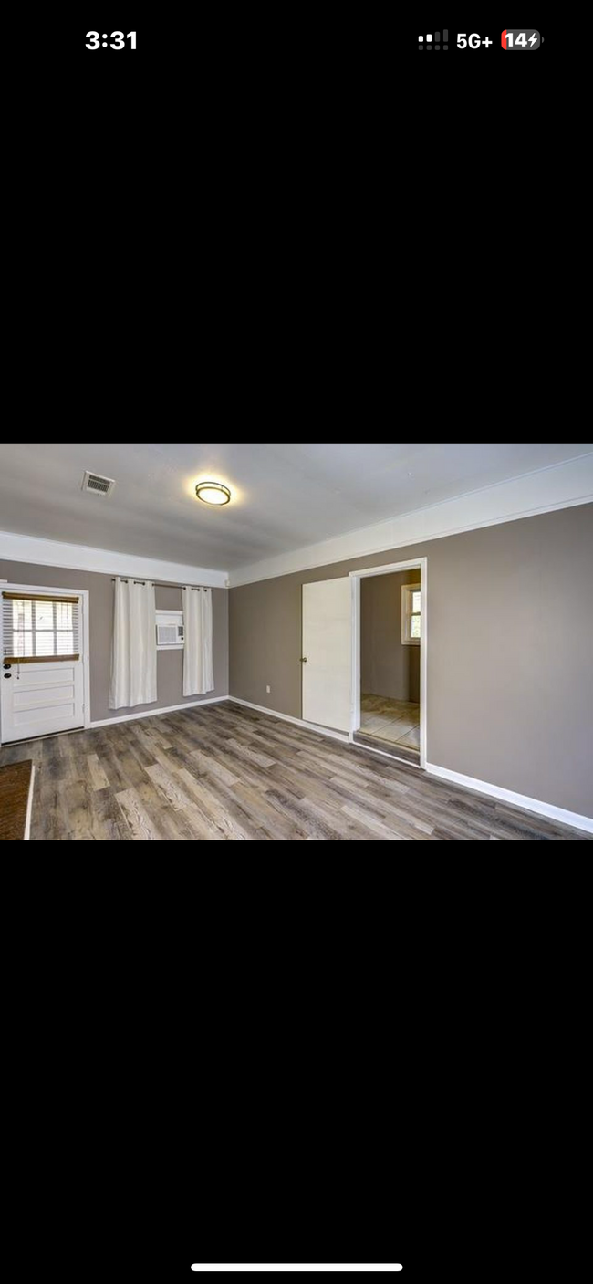 Building Photo - 201 Lightcap Blvd