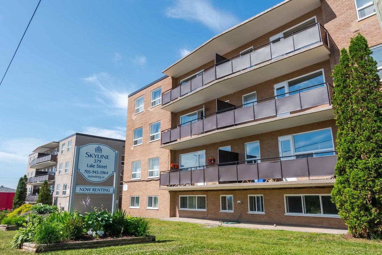 Primary Photo - Lake Street Apartments