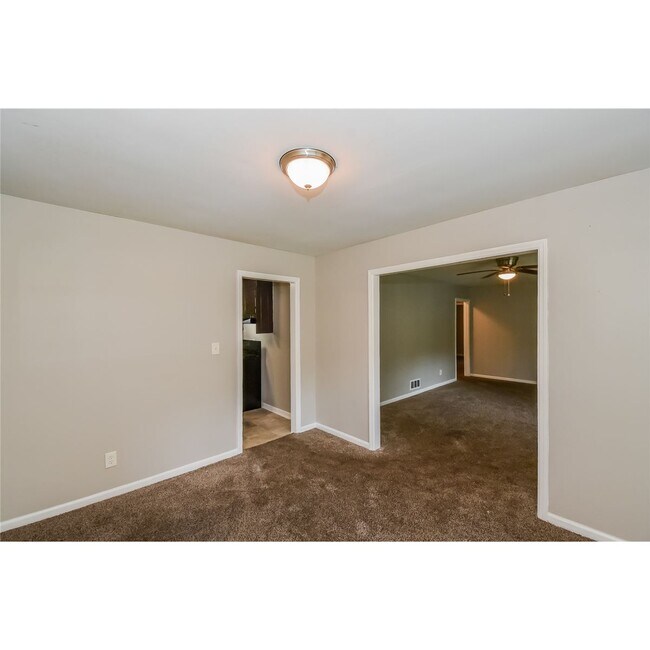 Foto del edificio - 3697 Wisteria Ln SW