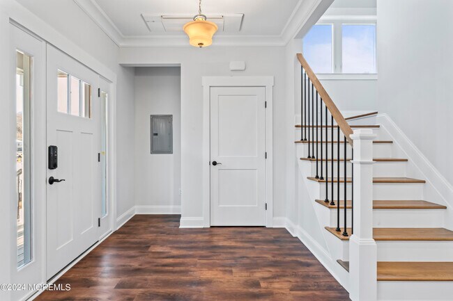 Building Photo - 95-99 Bay Ave