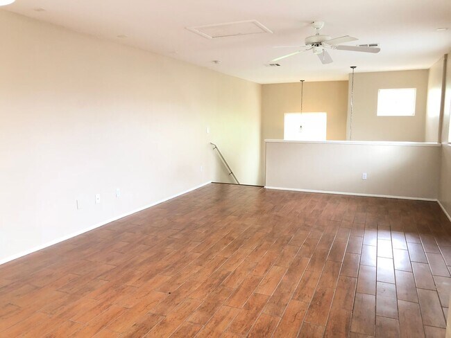 Foto del edificio - 3640 E Carisbrook Dr