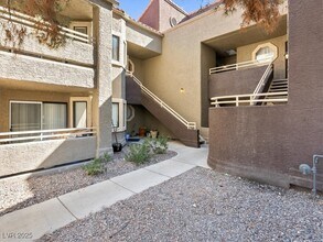 Building Photo - 5052 S Rainbow Blvd