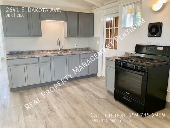 Building Photo - $1,650 Remodeled 3 Bedroom E. Dakota Ave, ...