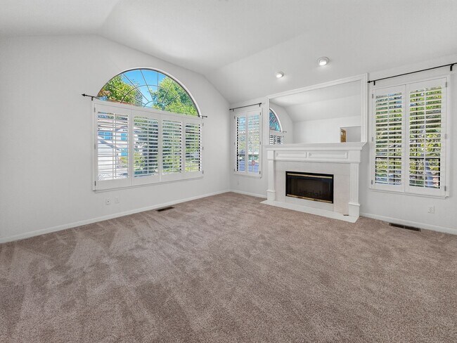 Building Photo - Spectacular 3 Bedroom PLUS Office Located in the Desired Rancho Paraiso Walnut Creek Neighborhood!