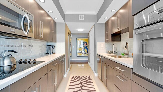 Foto del edificio - 19707 Turnberry Way