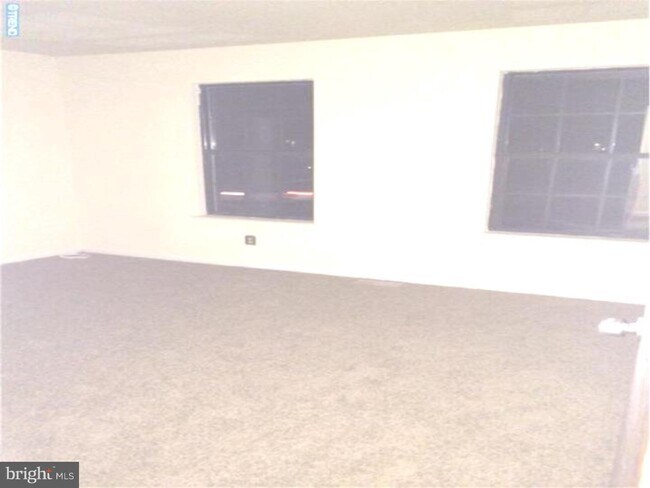 Building Photo - 730 E Evesham Rd