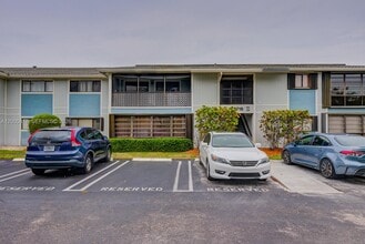 Building Photo - 9715 Hammocks Blvd
