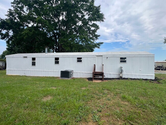Building Photo - Waxhaw, NC 3 bed home for Rent