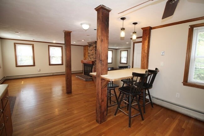 Foto del edificio - 27 Andover Rd