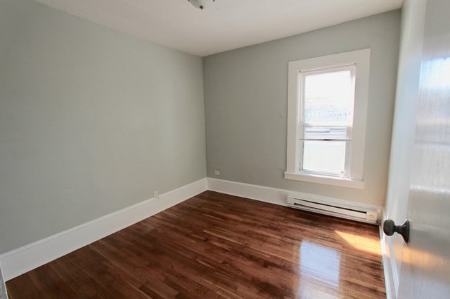 Photo - 94 E Cottage St Apartment