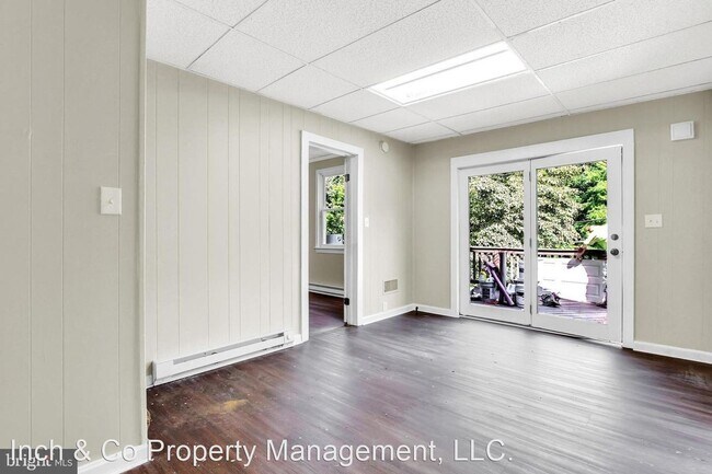 Building Photo - 3 br, 1.5 bath House - 650 Mohn Street