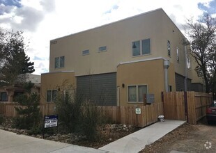 Building Photo - 2120 Lead Ave SE