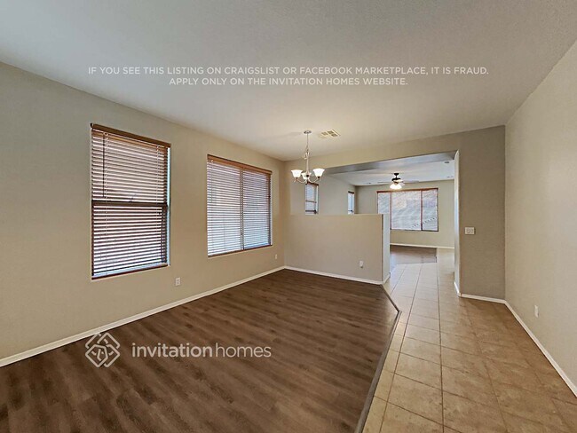 Building Photo - 4112 E Cherry Hills Dr