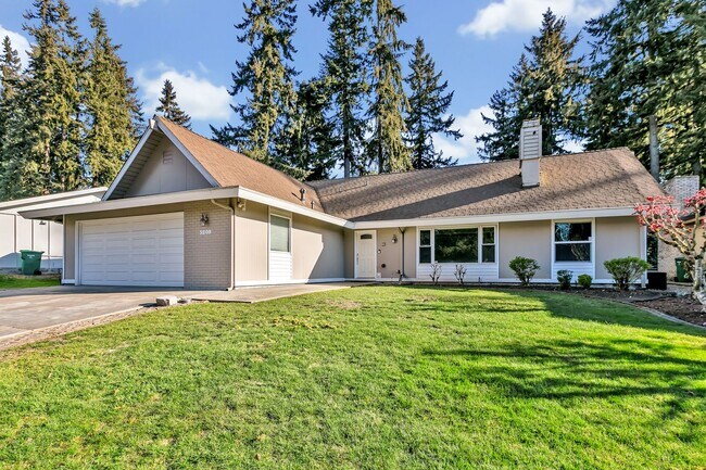 Foto del edificio - Beautiful 4 Bedroom Twin Lakes Home