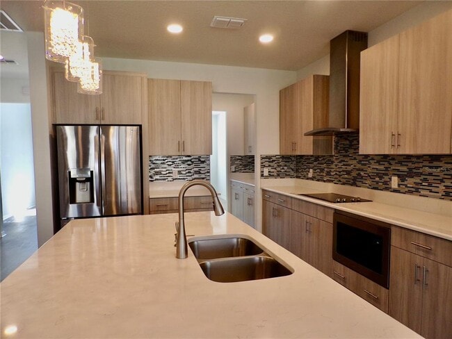 Building Photo - 33251 Sycamore Leaf Dr