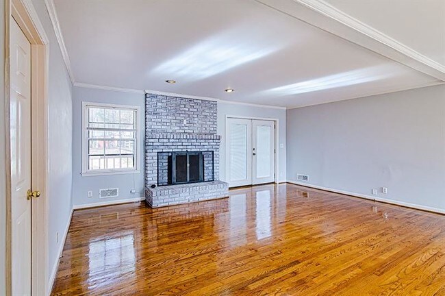 Building Photo - 3860 Stilesboro Rd NW