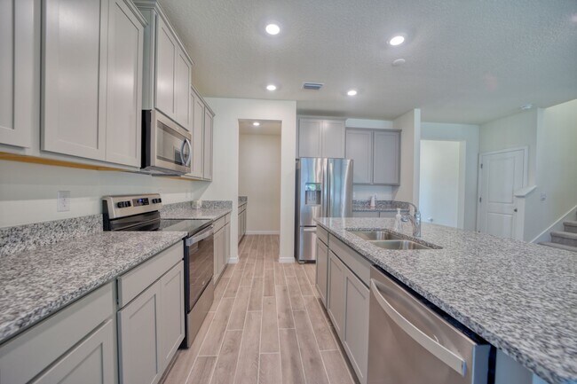 Foto del edificio - Beautiful 4 Bedroom 3 Bath Home in Arbor G...