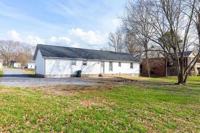 Foto del edificio - Renovated Home in Gallatin, TN