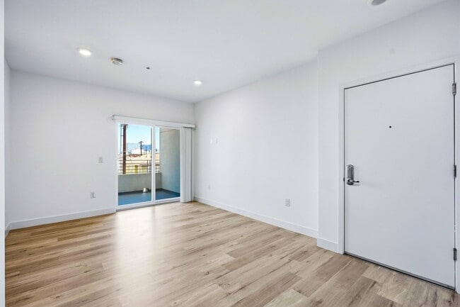 Interior Photo - 3057 West Pico Apartments