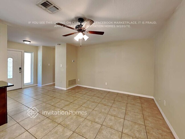Foto del edificio - 1449 Spring Ln