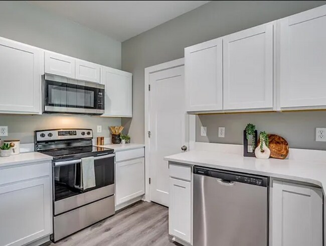 Foto del edificio - 5024 N Vassar Ave