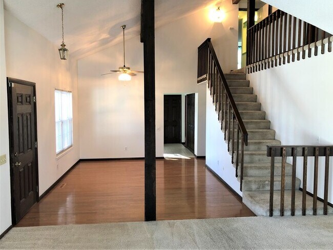 Foto del edificio - Gorgeous Townhome in Arapahoe