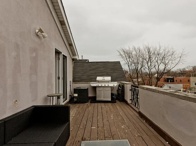 Photo - 3 bedroom in Chicago IL 60614 Apartment