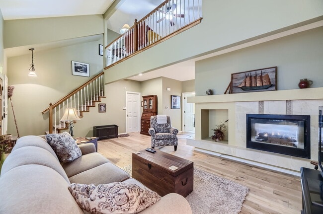 Building Photo - 2980 W Long Dr