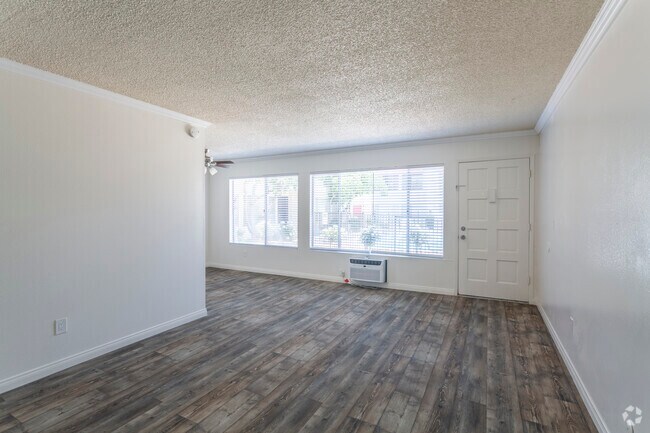 2HAB, 1BA - 850 ft² - Van Houten Apartments