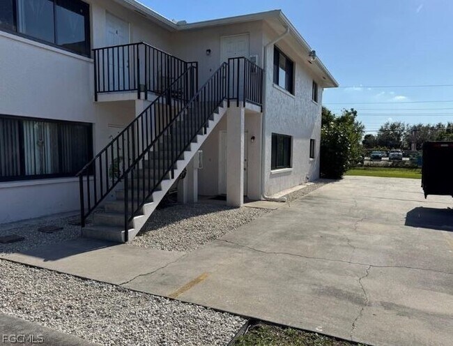 Foto del edificio - 13401 First St