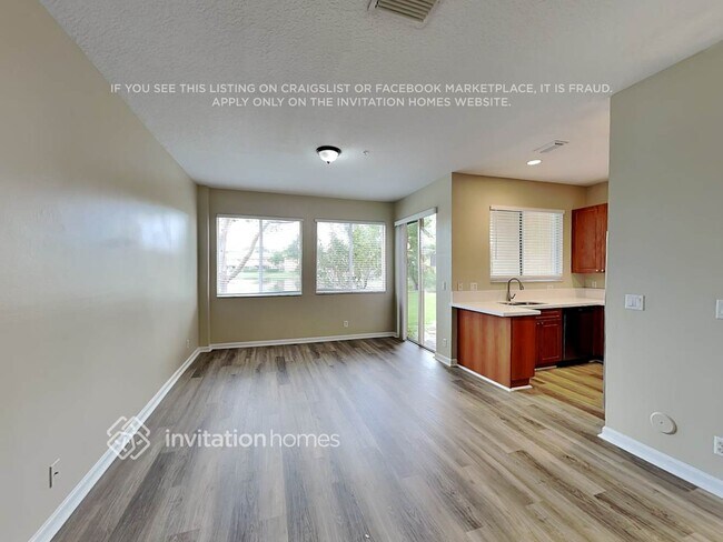 Building Photo - 4401 Coventry Pointe Way