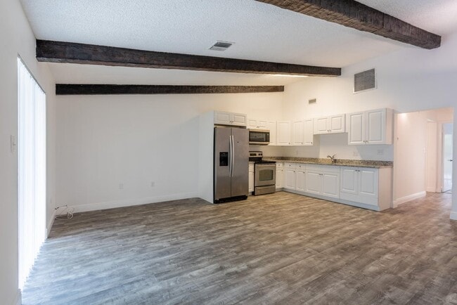 Photo - 5847 S 37th St (Greenacres, FL) House