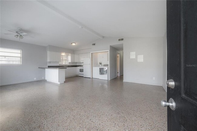 Building Photo - 510 S Lincoln Ave