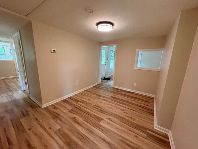 Building Photo - Newly Remodeled 2-Bedroom, 1.5-Bath Home