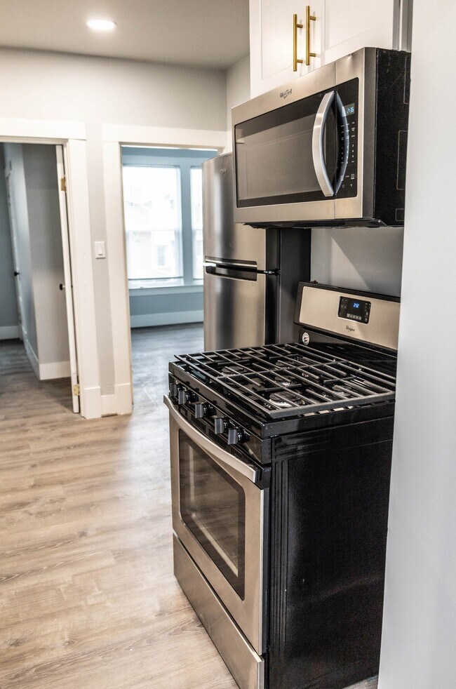 Foto del edificio - 2402 Rucker Ave