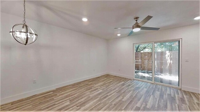 Building Photo - 1913 Hearthstone Dr