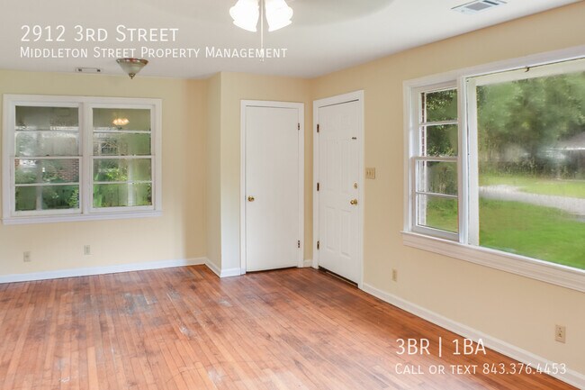 Building Photo - 2912 Third St