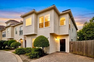 Building Photo - 7202 Harmony Cove