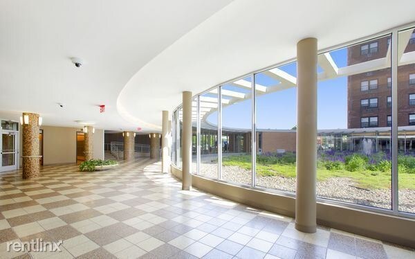 Foto del edificio - 9840 57th Ave