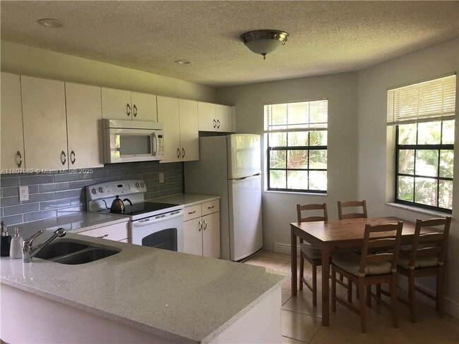 Building Photo - 6650 Montego Bay Blvd