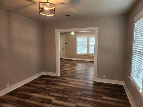 Foto del edificio - 3518 Jeffries St