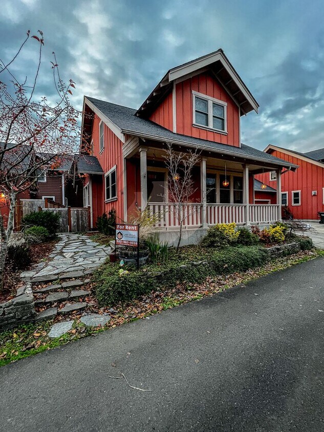 1404 Gwinn Street E, Monmouth, OR 97361 House Rental in Monmouth, OR