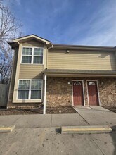 Building Photo - 936 W 8th St