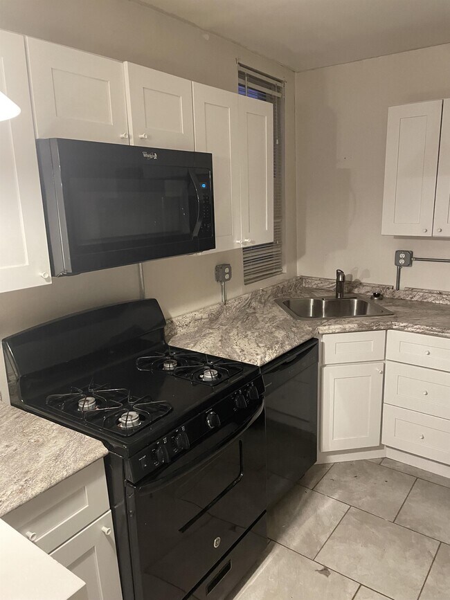 Photo - 2336 E Hazzard St House