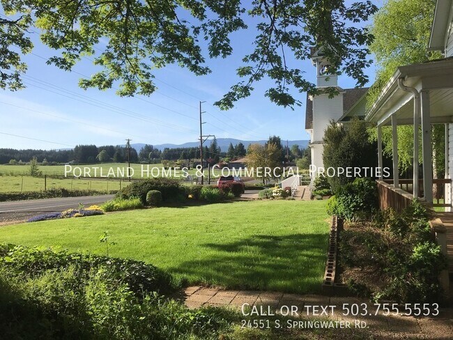 Foto del edificio - Cute 2-Story Single Family Home in Estacada