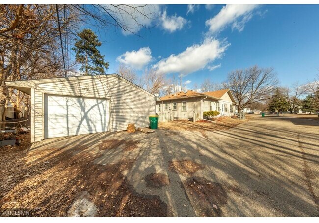 Foto del edificio - 6338 Nicollet Ave