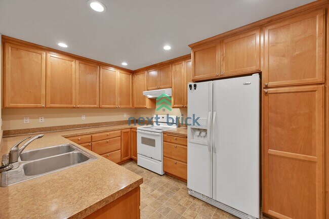 Foto del edificio - 2 BED & 2 BATH SINGLE FAMILY FOR RENT