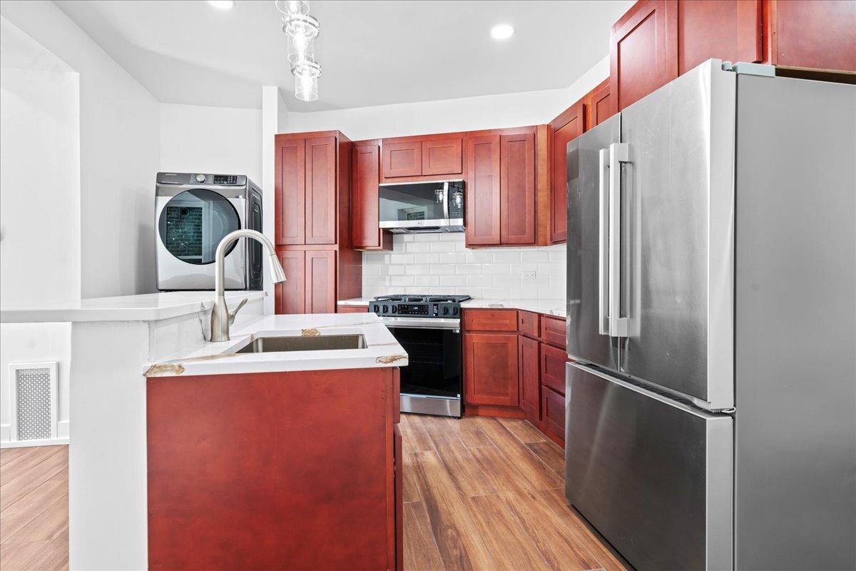 Foto principal - 1904 S Loomis St